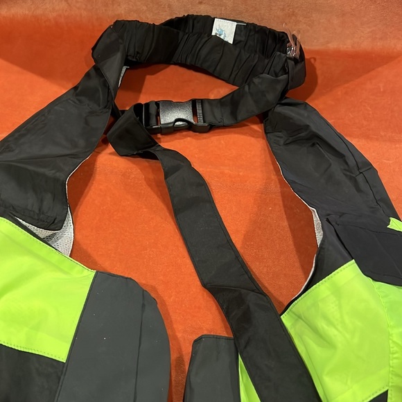 NWT  Clasp Reflective Cargo Chaps - Picture 7 of 10